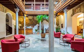 Palacio de Santa Inés